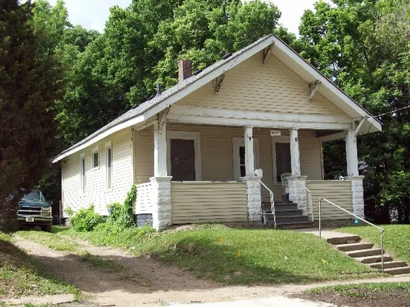 1130 Porter St, Lansing, MI 48906