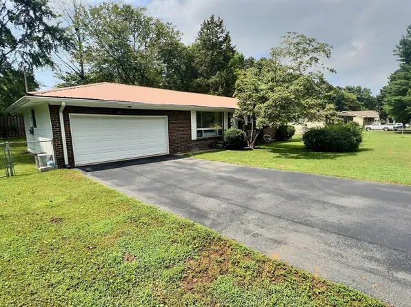 15 Reece St, Rossville, GA 30741