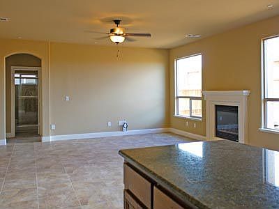 Lot 10 Picture 05