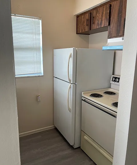 7503 Bazsuly Ct — Photo 2
