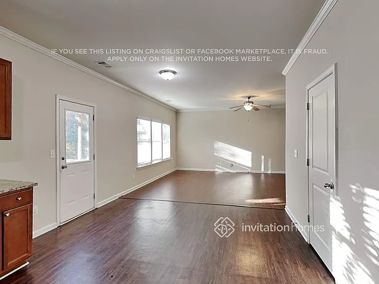 3479 Village Park Ln SW — Photo 8