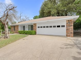 1017 Wedgewood Dr, Woodway, TX 76712