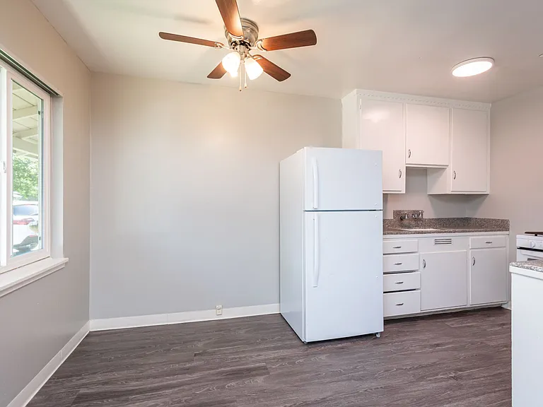 Affordable Living in the Heart of Sacramento! — Photo 8