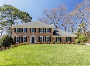 6805 Lisa Ln, Sandy Springs, GA 30338