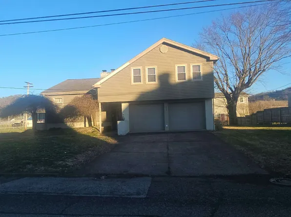 535 N Main St, New Martinsville, WV 26155