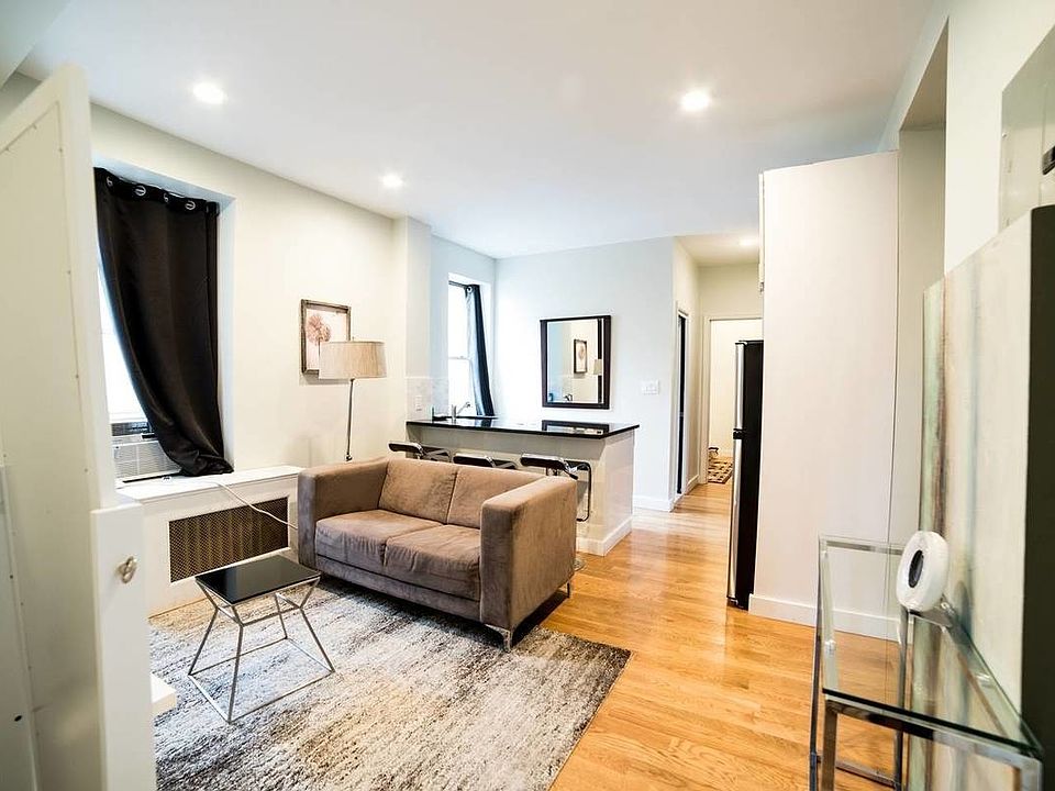 2nd image of 215 W 16th St #4F