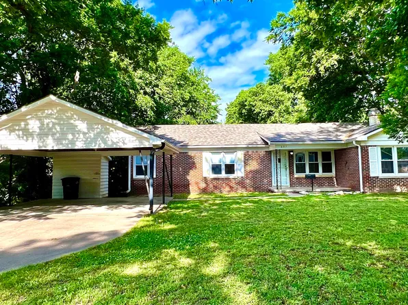 607 N 9th St, Arkansas City, KS 67005