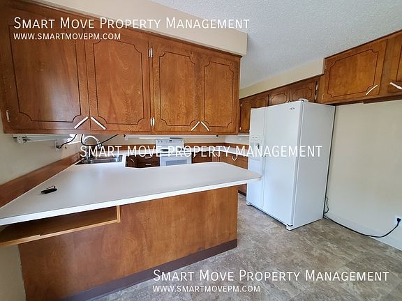4th image of 8811 W Brynwood Dr