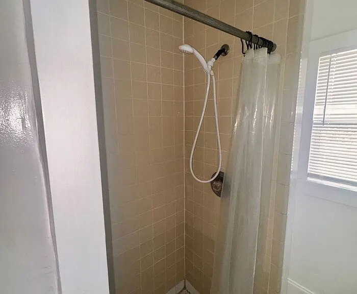 2330 S Ferncreek Ave #C — Photo 8