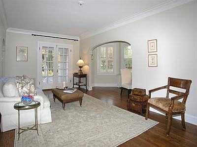 4th image of 98 Bassford Ave