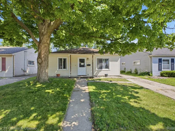34834 Richard St, Wayne, MI 48184