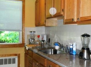 22647 Kingsbury Ave, Bayside, NY 11364