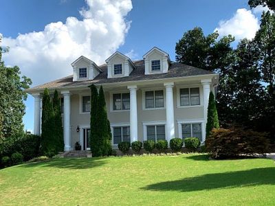 215 Highland Lake Ct, Atlanta, GA, 30349