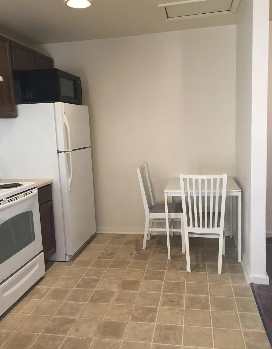 8 E 9th Street — Photo 3