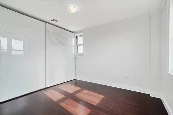 Rented by Daniel Gale Sotheby's International Realty | media 25