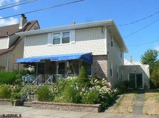 114 N Brunswick Ave, Margate, NJ 08402