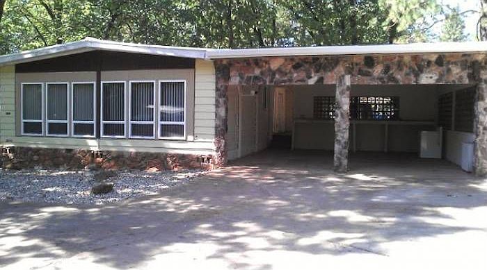 Front of House w/carports