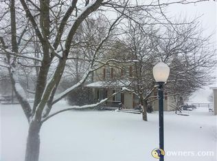 100 Deer Park Dr, Clay City, KY 40312