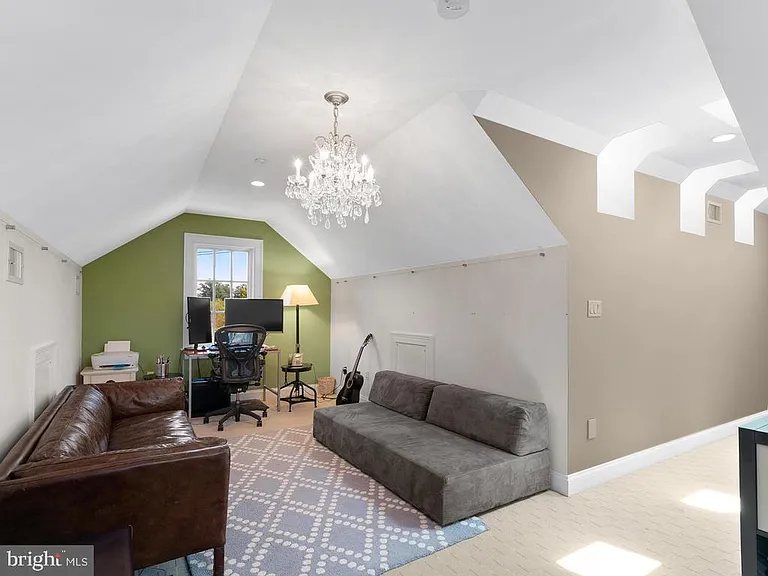 4400 Elm St — Photo 53