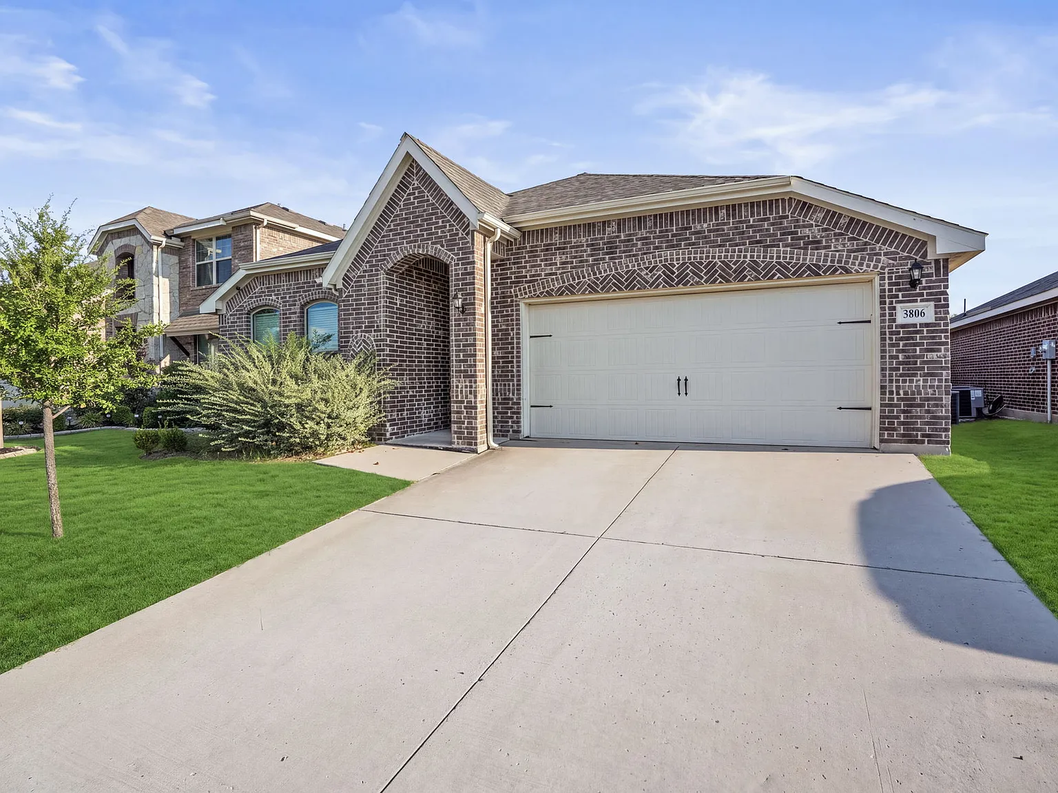 3 bed, 1636 sqft, $2,200 — Photo 4