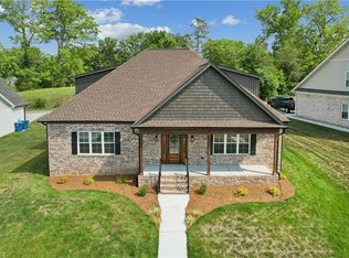 144 Reserve Dr, Mocksville, NC 27028