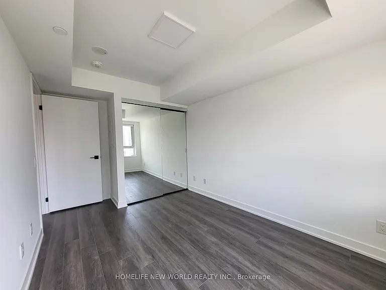 609 Sherbourne St #901 — Photo 7