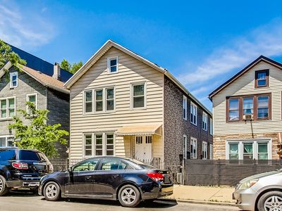 1742 W Cullerton St, Chicago, IL, 60608