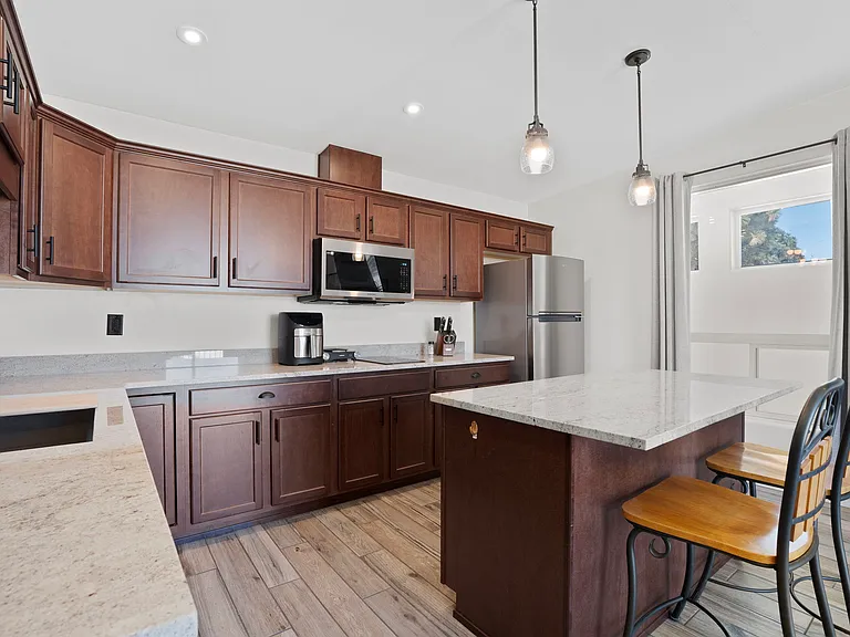 7508 Osuna Rd NE #A — Photo 5
