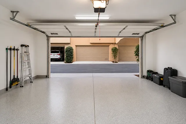 2901 Escala Cir — Photo 12