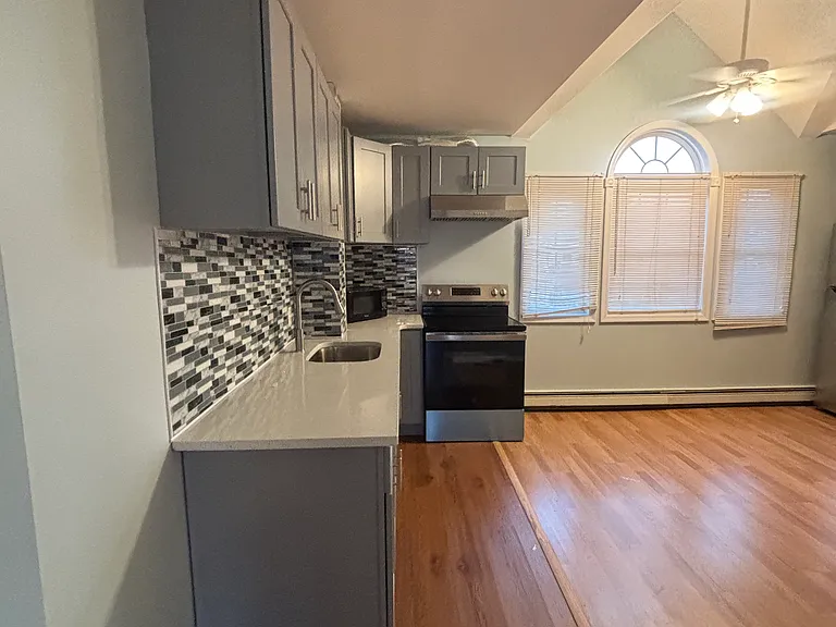 Skylark Ln — Photo 5