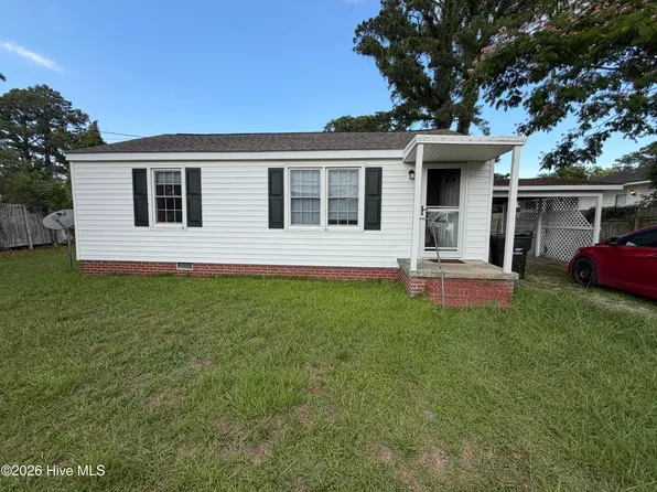 806 Grimes Rd, Washington, NC 27889