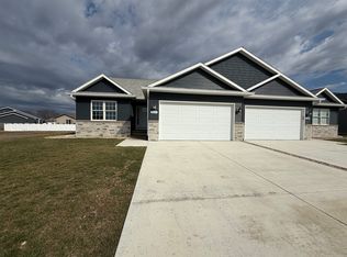 3311 Weatherly Dr, Springfield, IL 62711