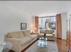 200 Riverside Blvd