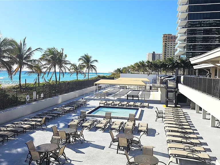 1980 S Ocean Dr #7M — Photo 43