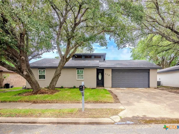 112 Byron Ln, Victoria, TX 77901