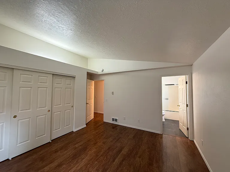 521 SW Forest Grove Dr — Photo 19