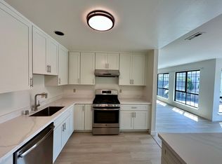 2272 Lombard St APT 4, San Francisco, CA 94123