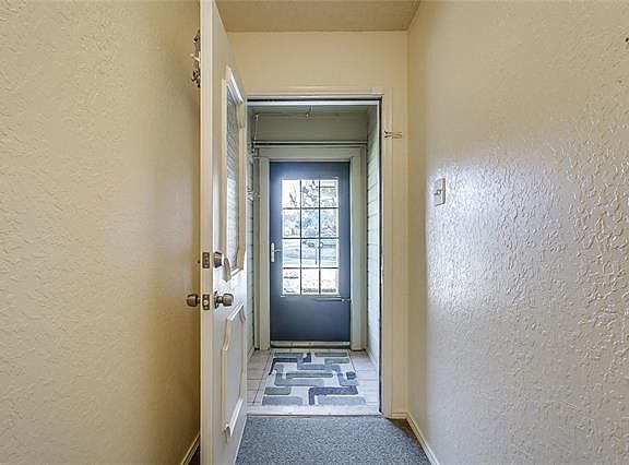 4th image of 1628 Hunting Green Dr