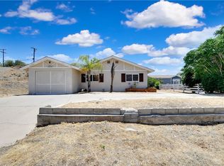 28296 Oregon Pl, Canyon Lake, CA 92587