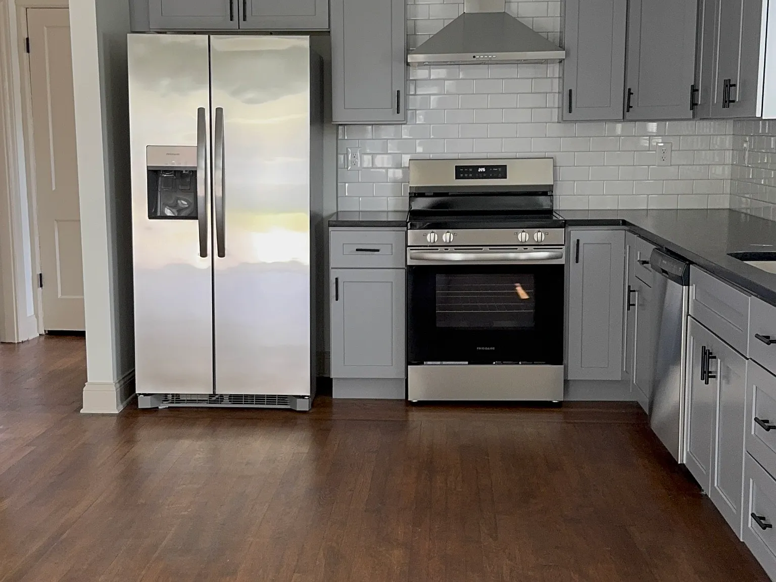 3 bed, 1448 sqft, $1,925 — Photo 3