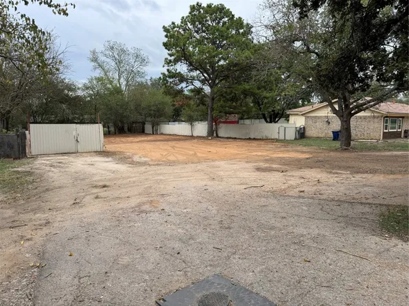 117 S Dick Price Rd, Kennedale, TX 76060