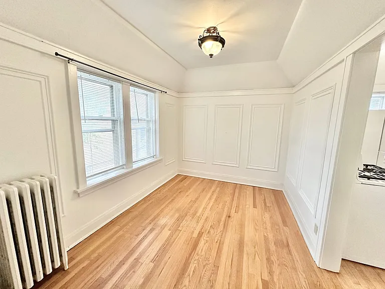 3819 N Oakland Ave — Photo 3