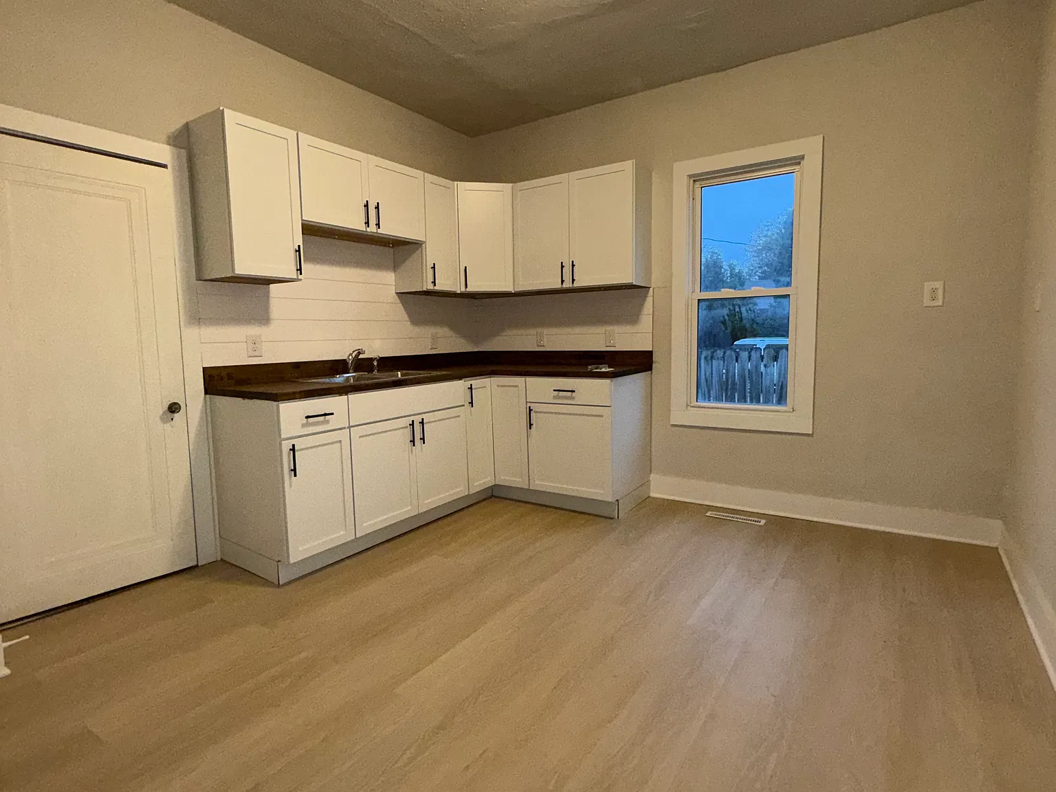 2 bed, 1084 sqft, $1,400 — Photo 3