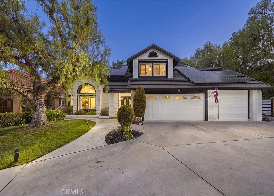 29005 Santiago Peak Ln