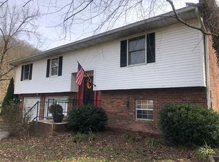 96 Patricks Ln, Harold, KY 41635