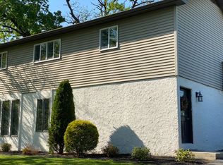 118 Village Green Ln #2, Lancaster, PA 17603