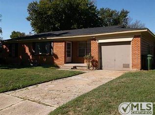 905 Billie Ruth Ln, Hurst, TX 76053