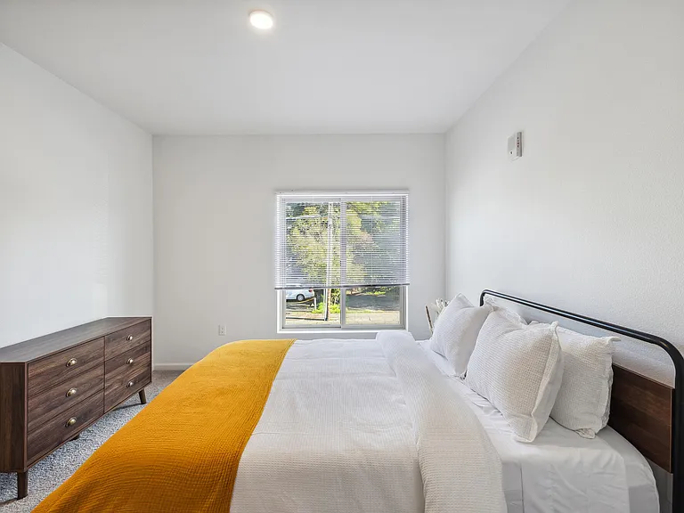 Pullman Lofts — Photo 24