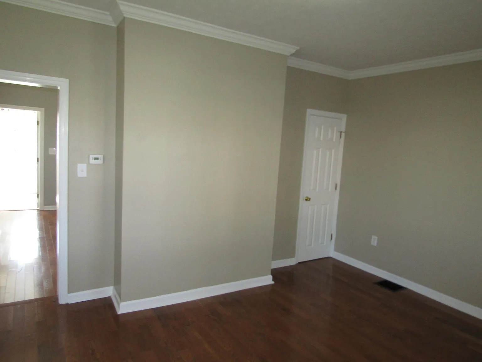 2 bed, $1,250 — Photo 2