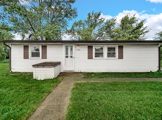 12732 Whitcomb St, Crown Point, IN 46307